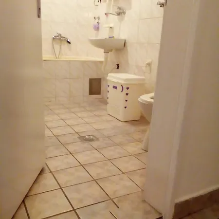 Tami Apartment *